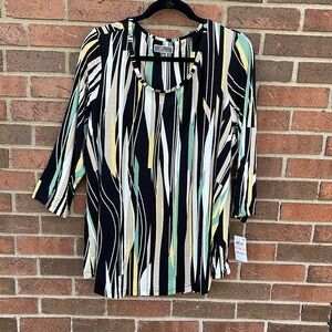 JM Collection Woman Dressy Tee